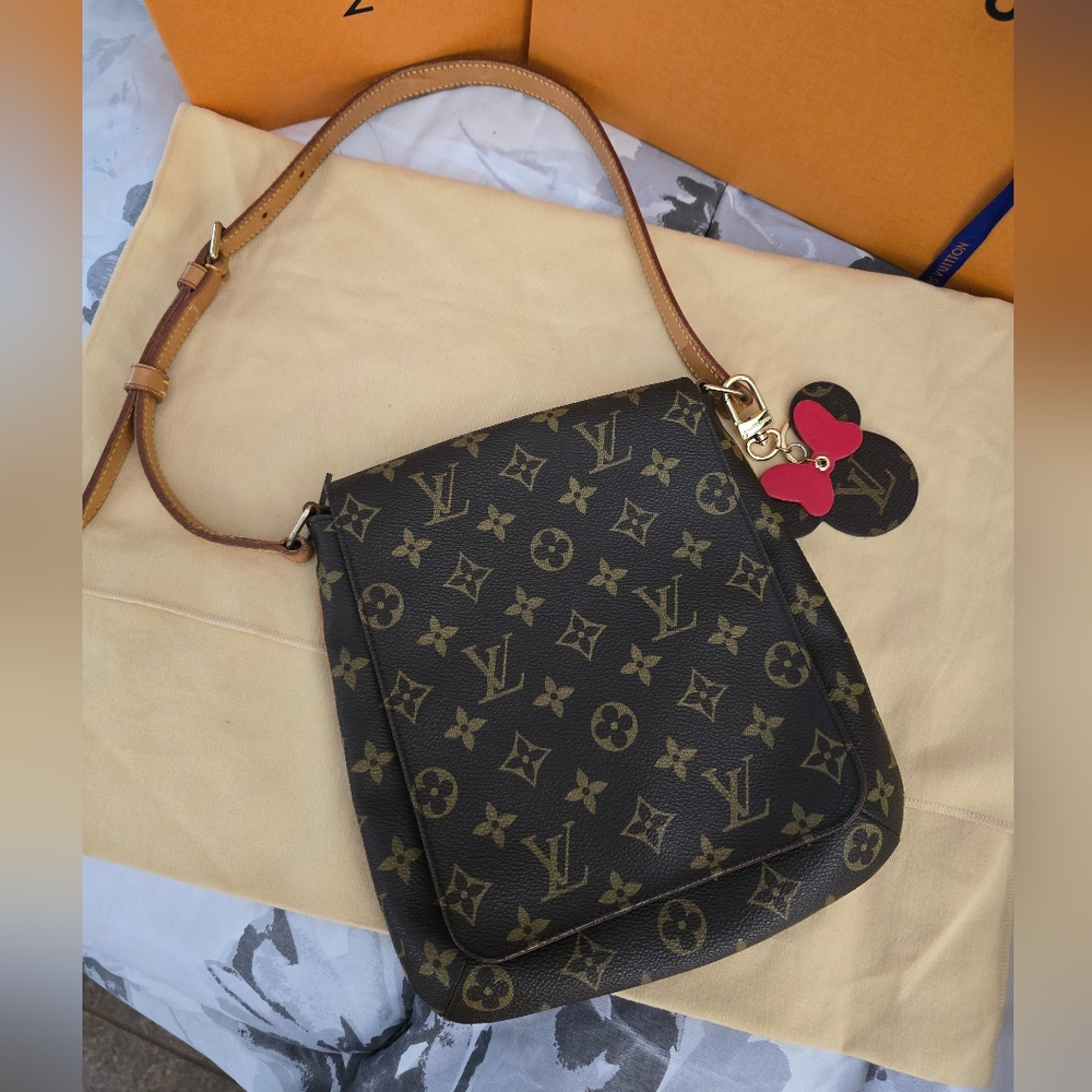 Louis Vuitton Monogram Musette Salsa Short Shoulder Bag - Picture 4 of 17
